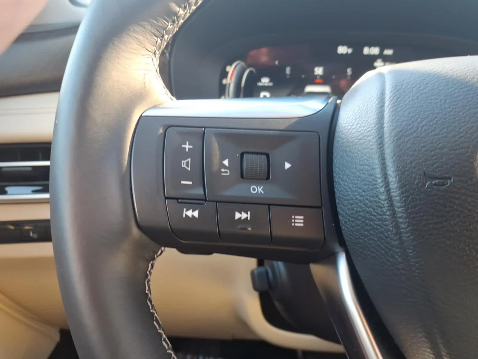 2025 INFINITI QX60 SENSORY - Photo 23