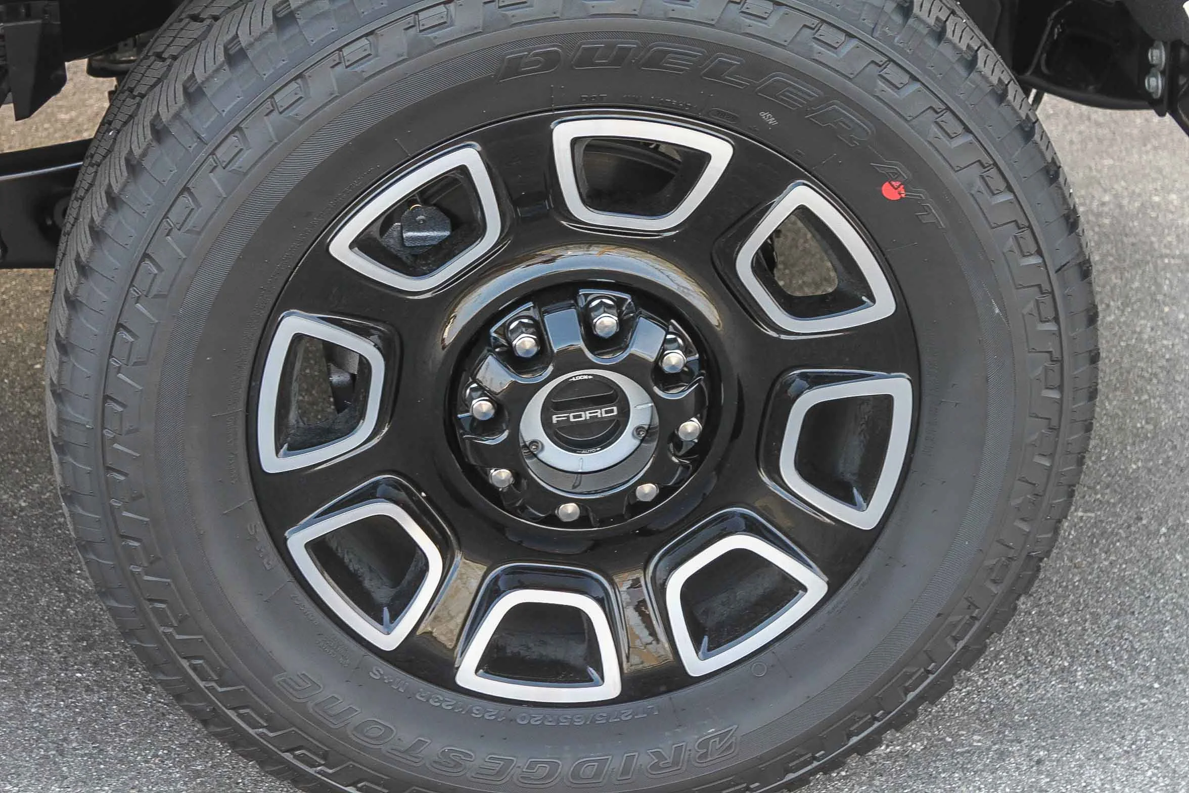 New 2026 Star White Metallic Tri-Coat Ford F-350® Platinum® image 12