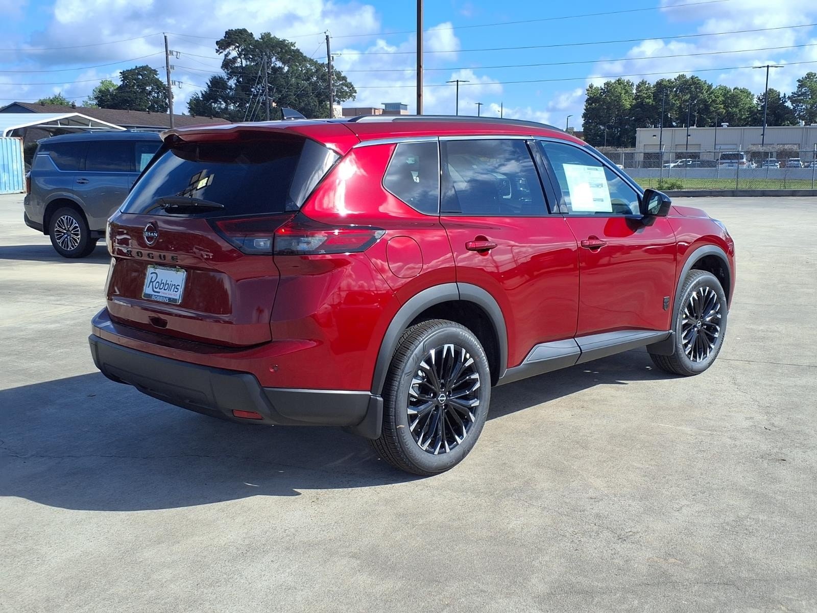 2026 Nissan Rogue photo 2 of 23