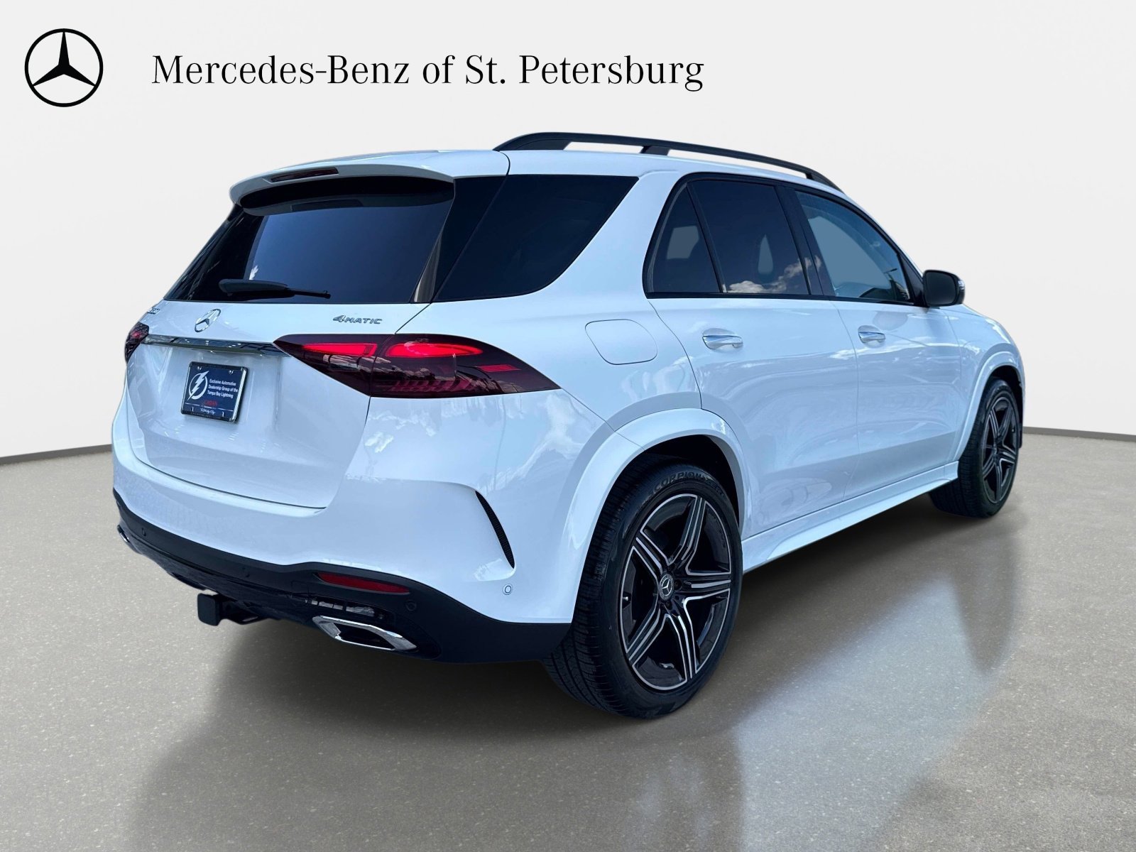 New 2026 Polar White Mercedes-Benz 350 4MATIC® SUV image 4
