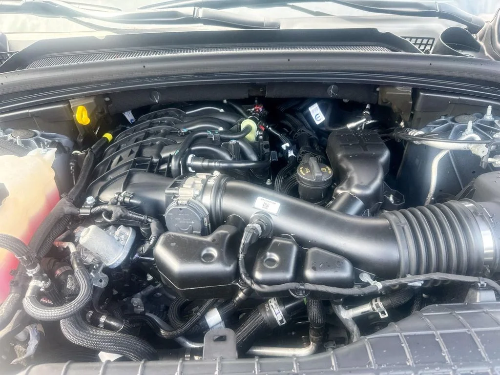 Used 2025 Gray Jeep Laredo image 35
