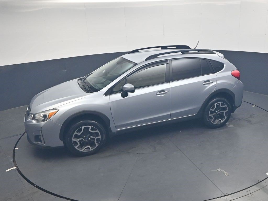 Used 2017 Ice Silver Metallic Subaru Premium image 20