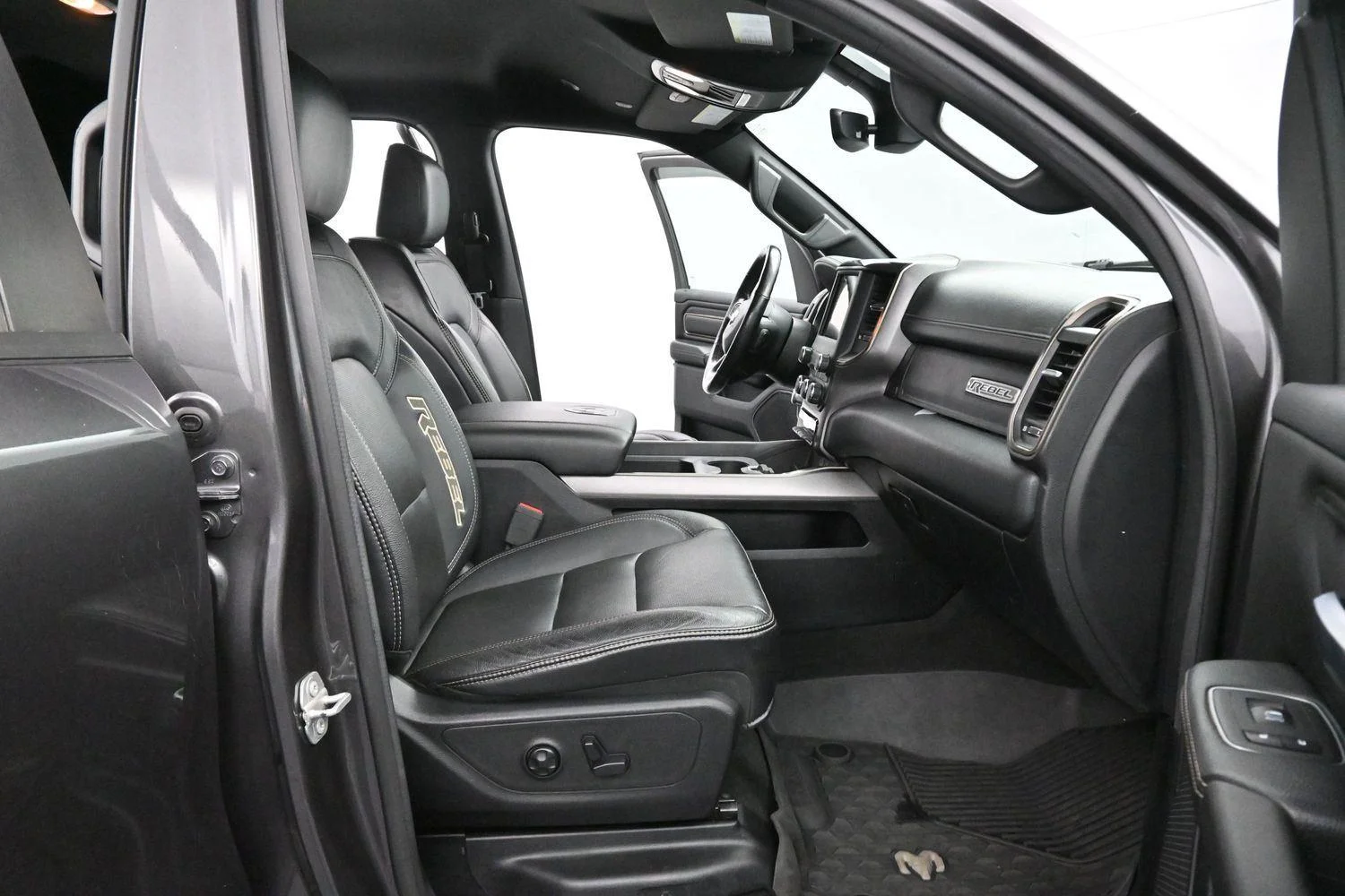 Used 2020 Granite Crystal Metallic Clearcoat Ram Rebel image 29