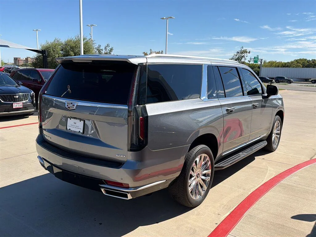Used 2022 Satin Steel Metallic Cadillac Premium Luxury image 5