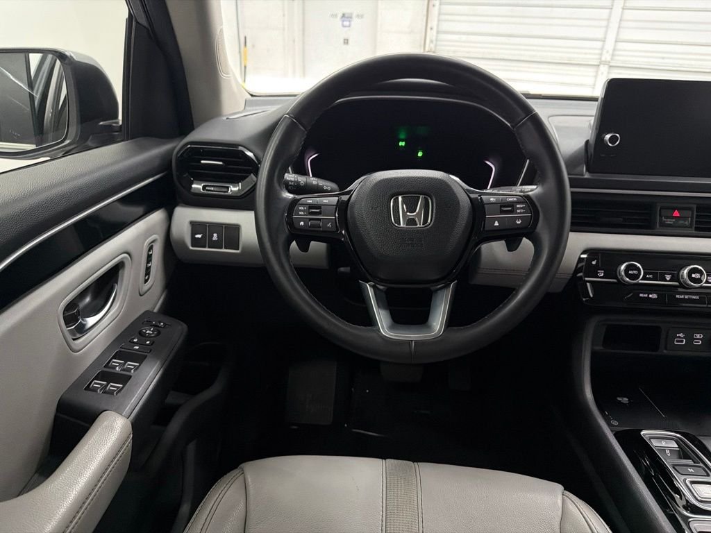 Used 2024 Silver Honda EX-L image 21