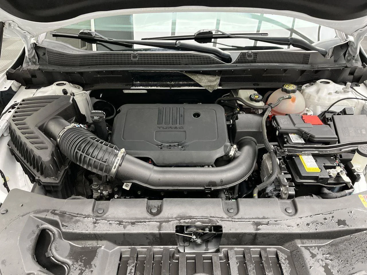 Used 2023 Summit White Chevrolet 2LT image 30