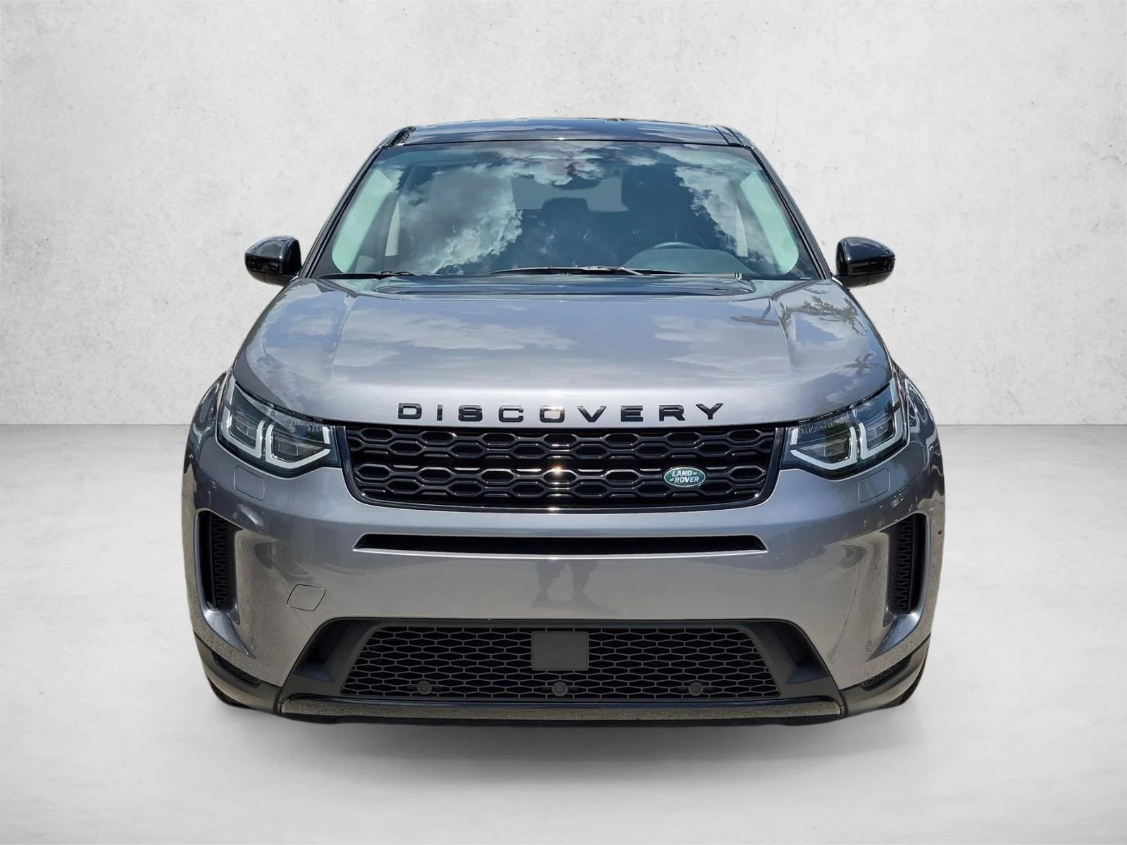 Used 2023 Grey Land Rover S image 2