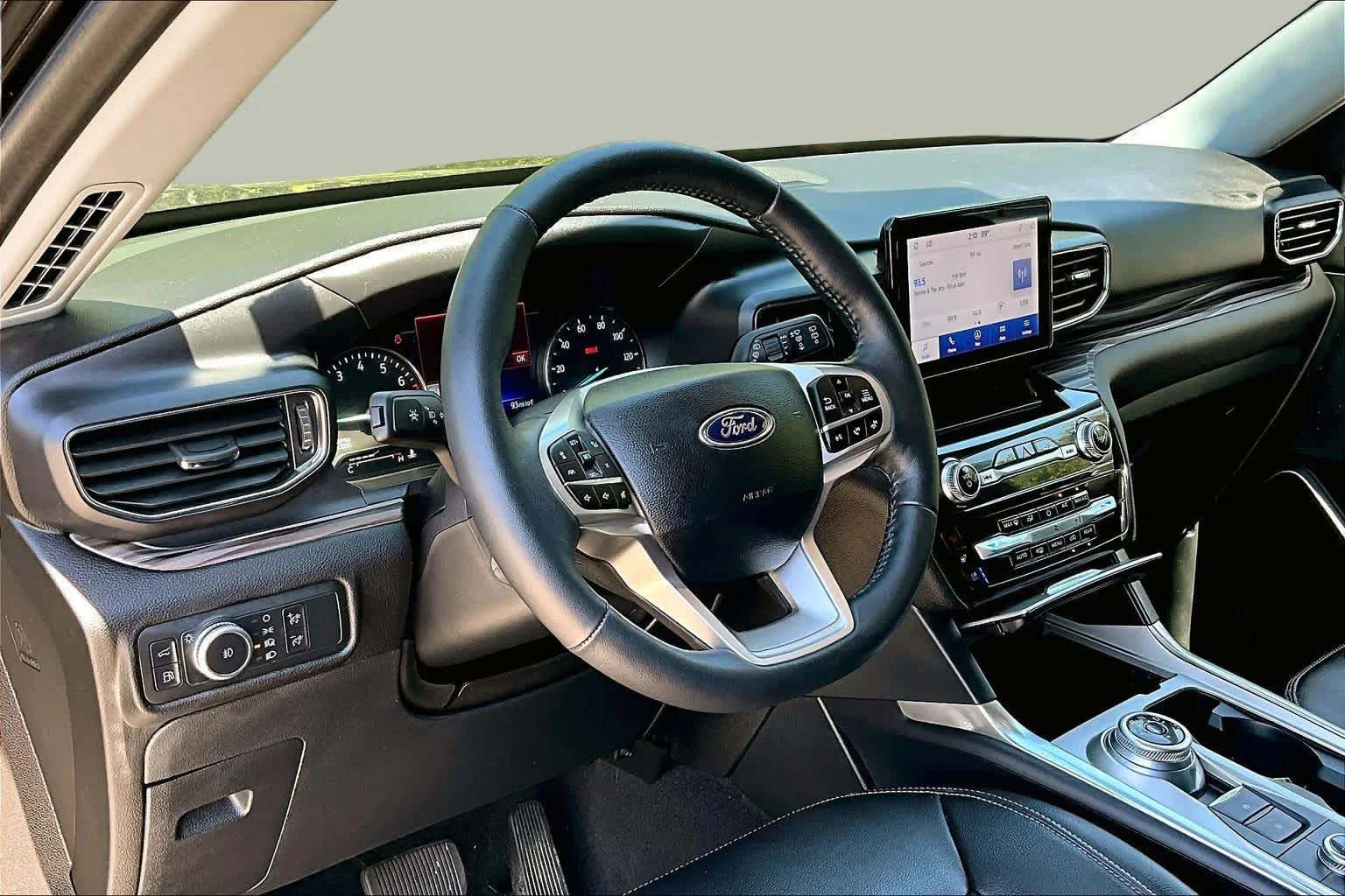 Certified Used 2023 Agate Black Metallic Ford Limited image 18