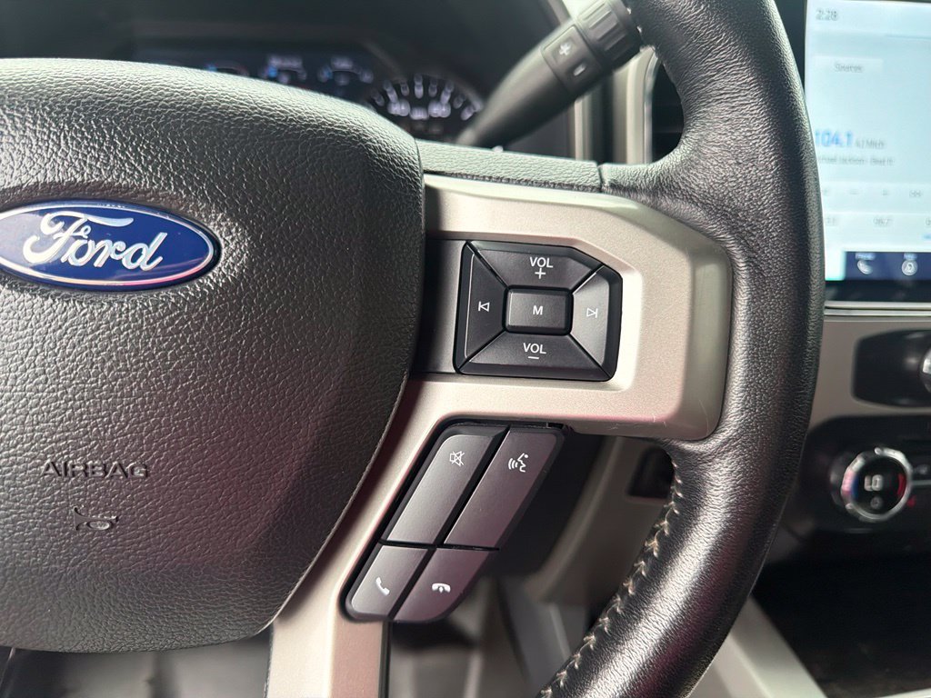Used 2022 White Ford Lariat image 30