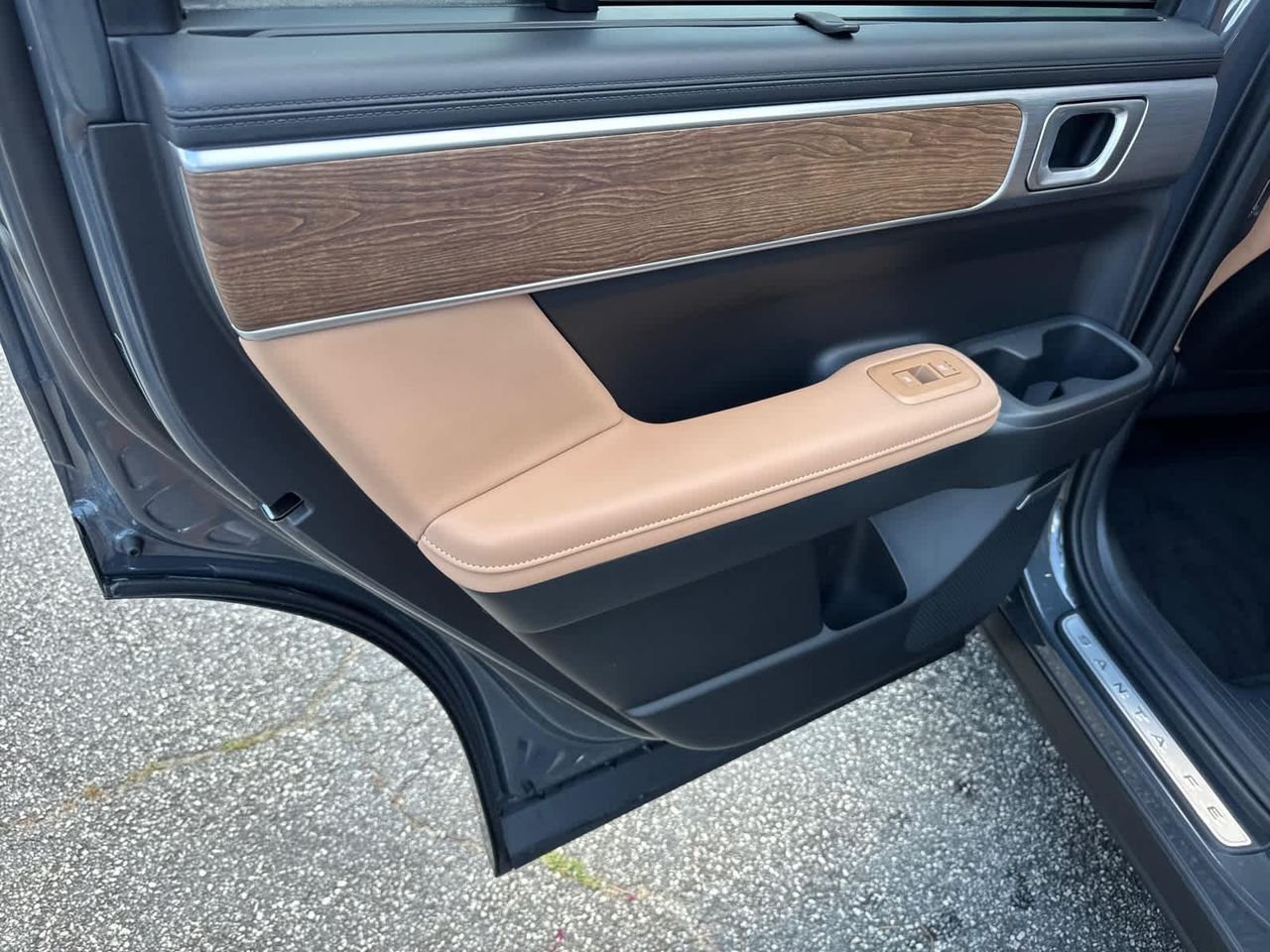 New 2026 Ecotronic Gray Hyundai Calligraphy image 12