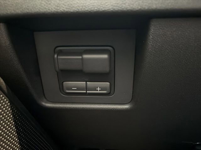 2026 Chevrolet Colorado LT - Photo 16