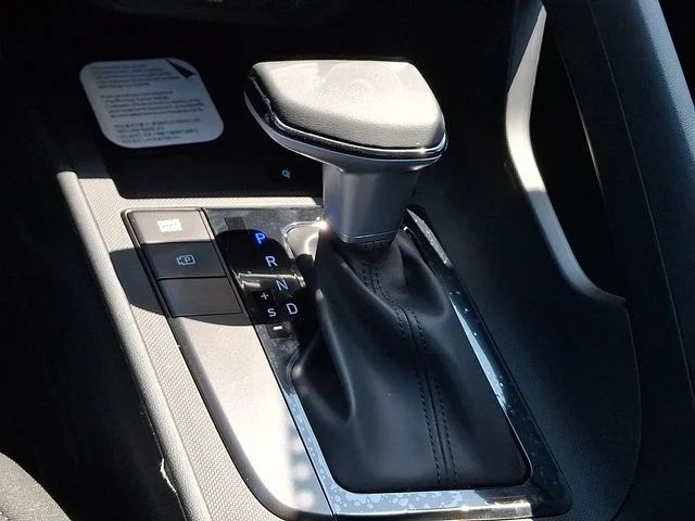 New 2026 White Hyundai SEL Sport image 15