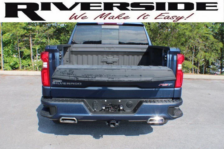 Used 2021 NORTHSKY BLUE METALLIC Chevrolet RST image 16