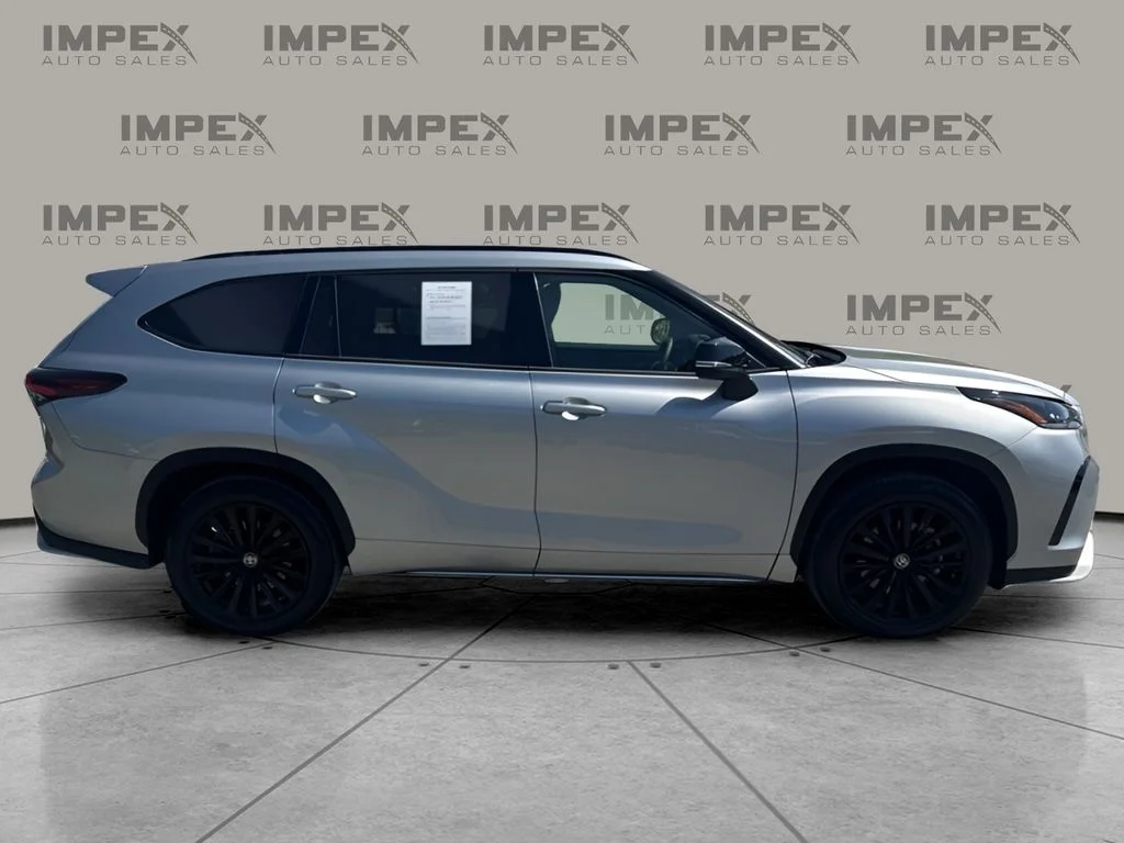 Used 2025 Gray Toyota XSE image 6