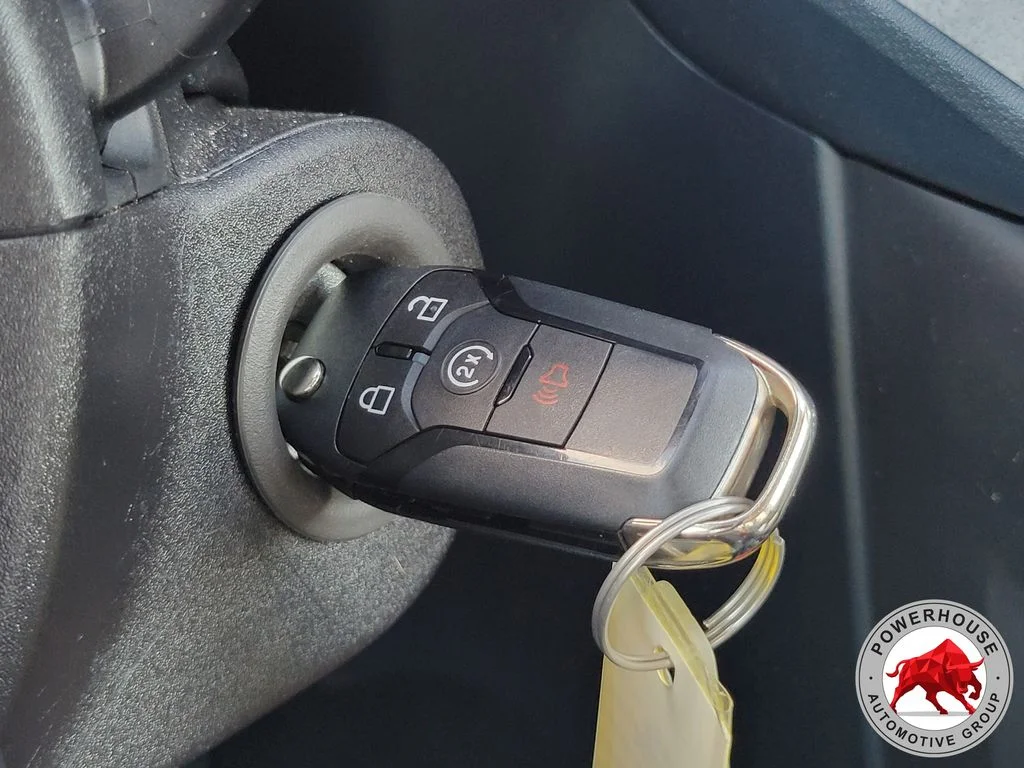 Used 2024 Green Ford XLT image 36