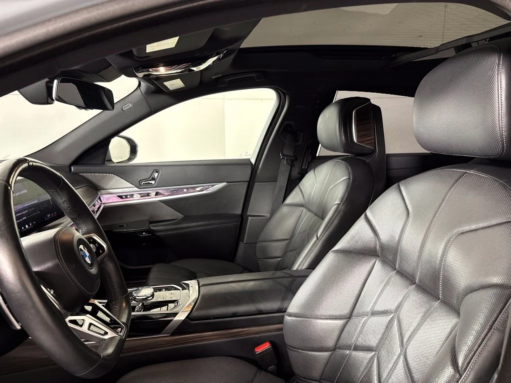 Used 2023 Gray BMW 740i image 36