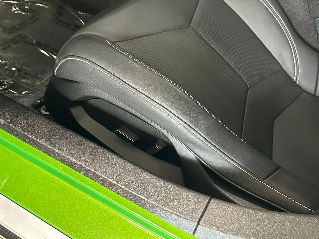 Used 2026 Roswell Green Metallic Chevrolet Z06 image 20