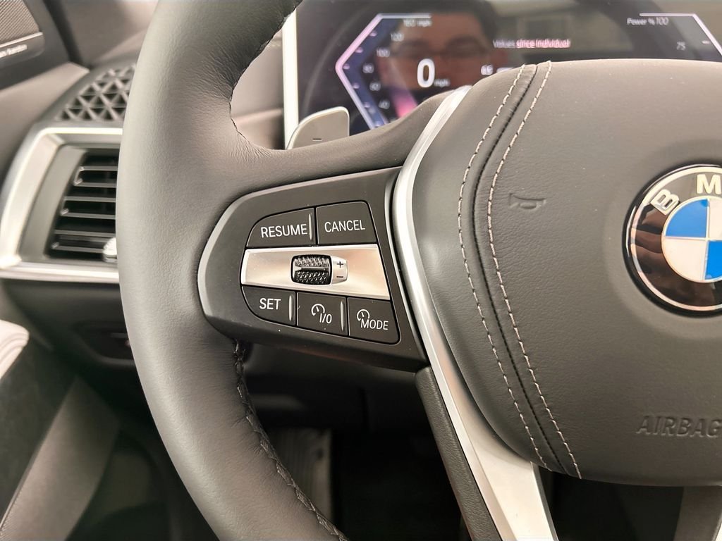 New 2026 Green Metallic BMW sDrive40i image 11