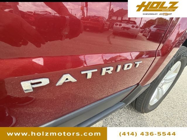 Used 2015 Red Jeep Sport image 29