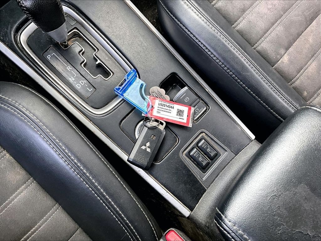 Used 2019 Gray Mitsubishi LE image 25