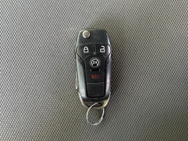 Used 2016  Ford XLT image 25