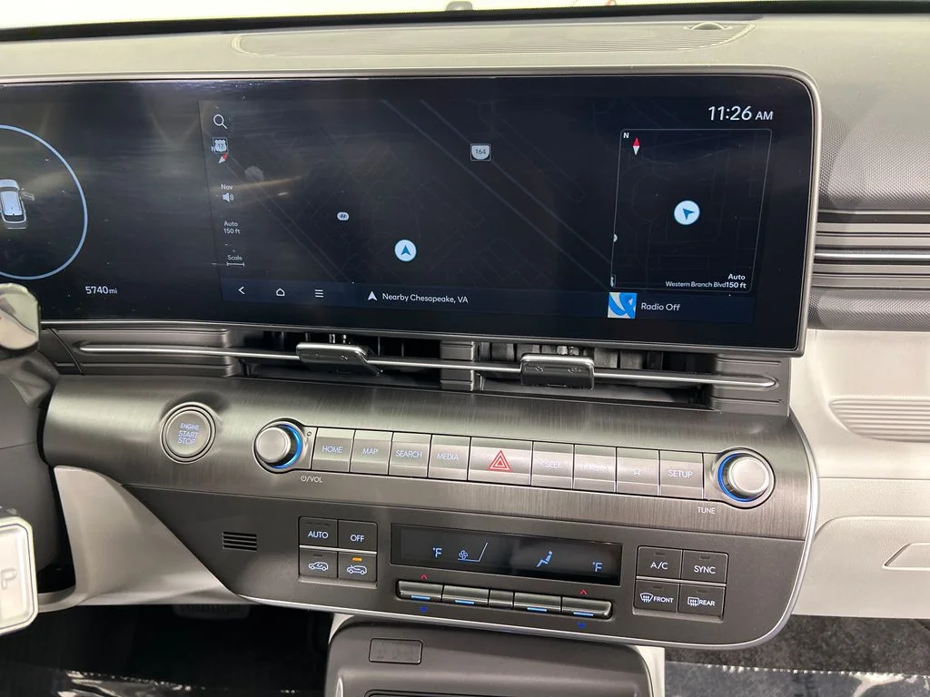 Used 2024 White Hyundai Limited image 15