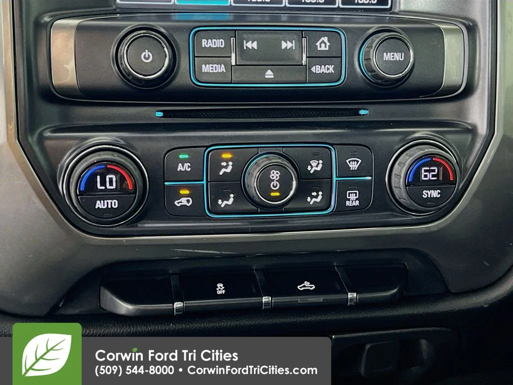 Used 2018 Black Chevrolet LT image 9