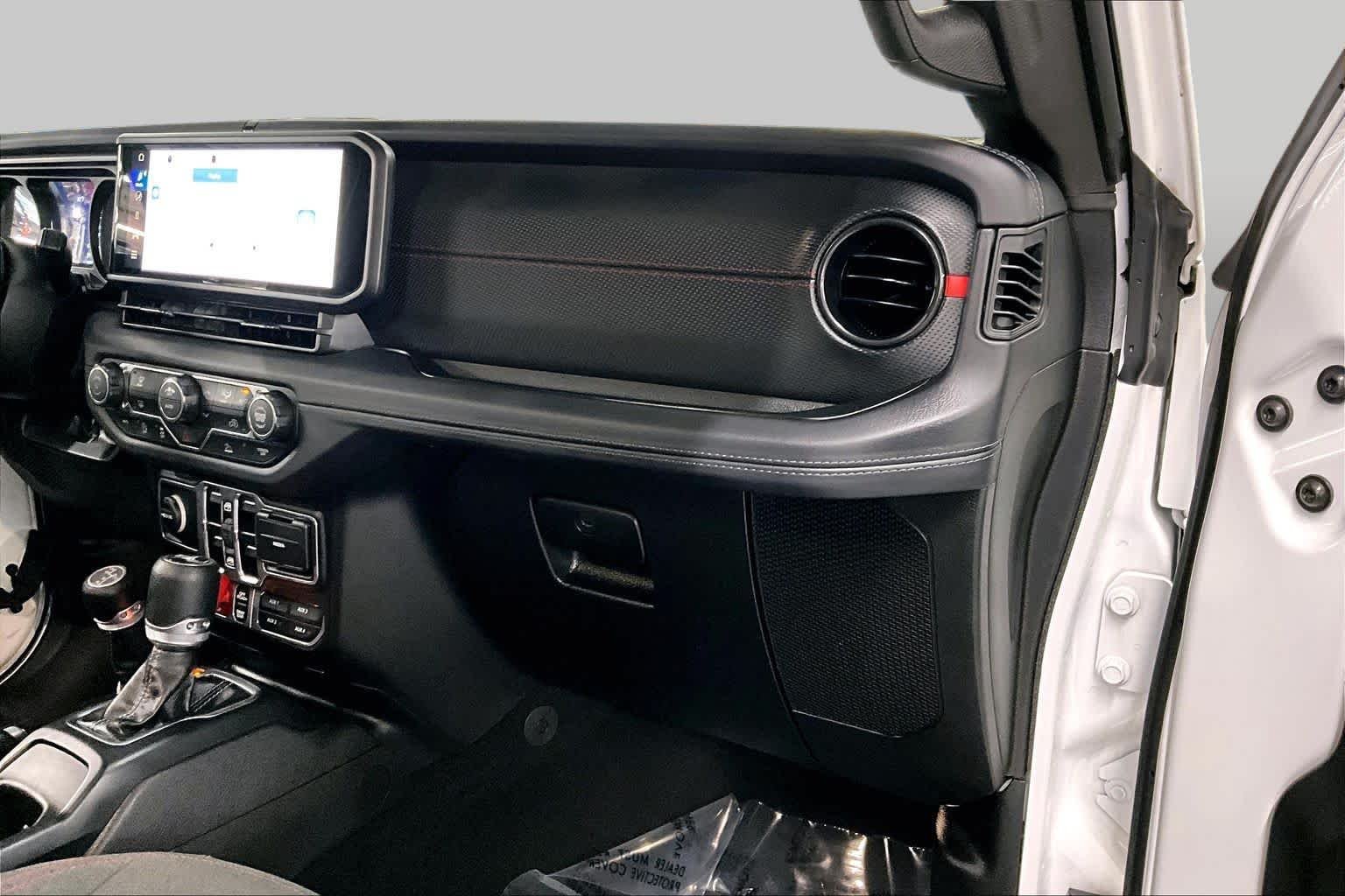 Used 2026 Bright White Clearcoat Jeep Rubicon image 18