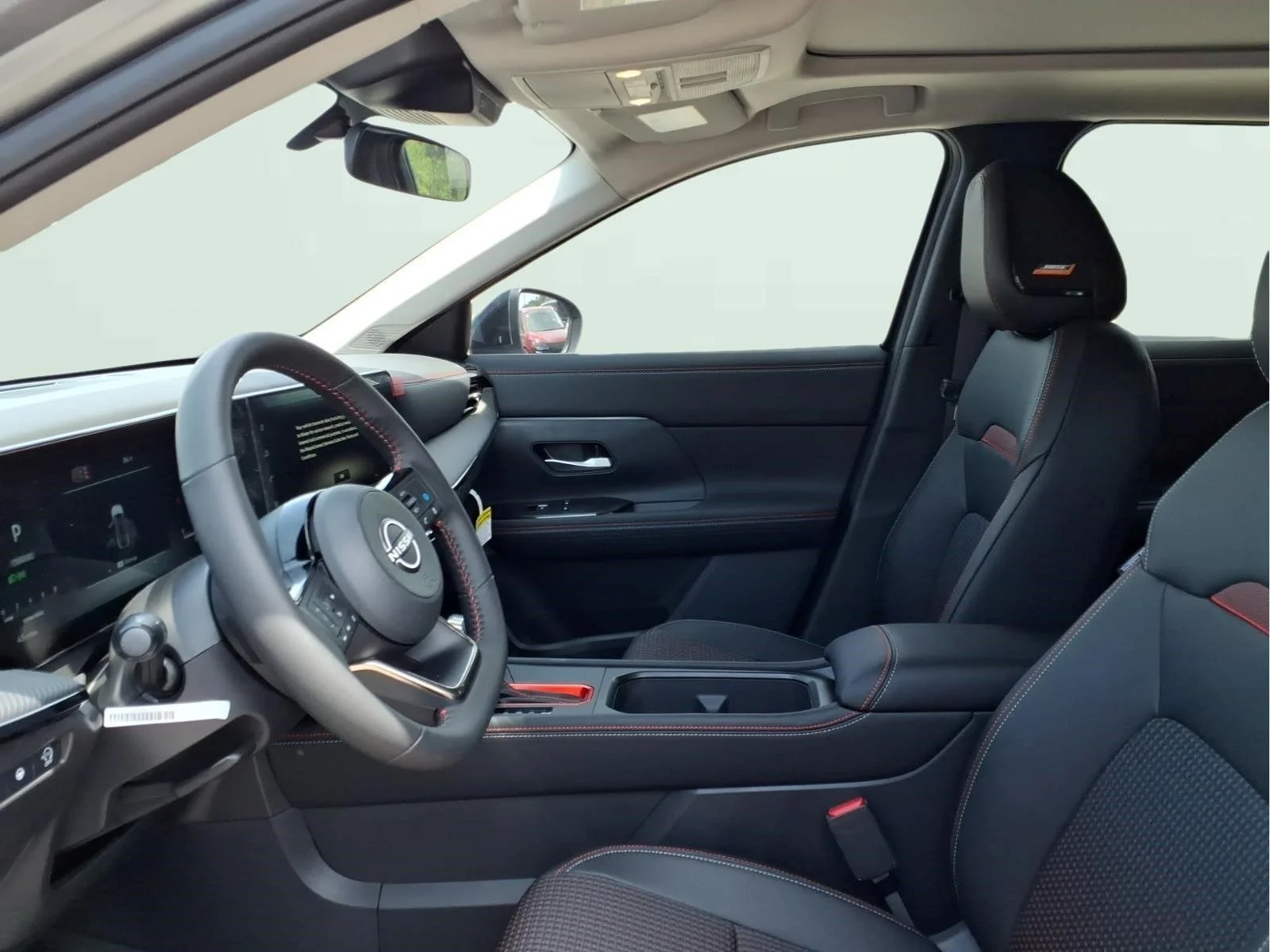 2026 Nissan KICKS SR - Photo 5
