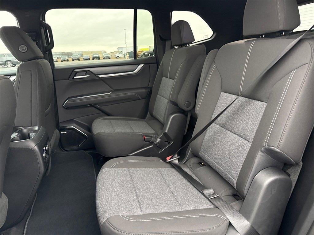 2026 GMC ACADIA - Image 31