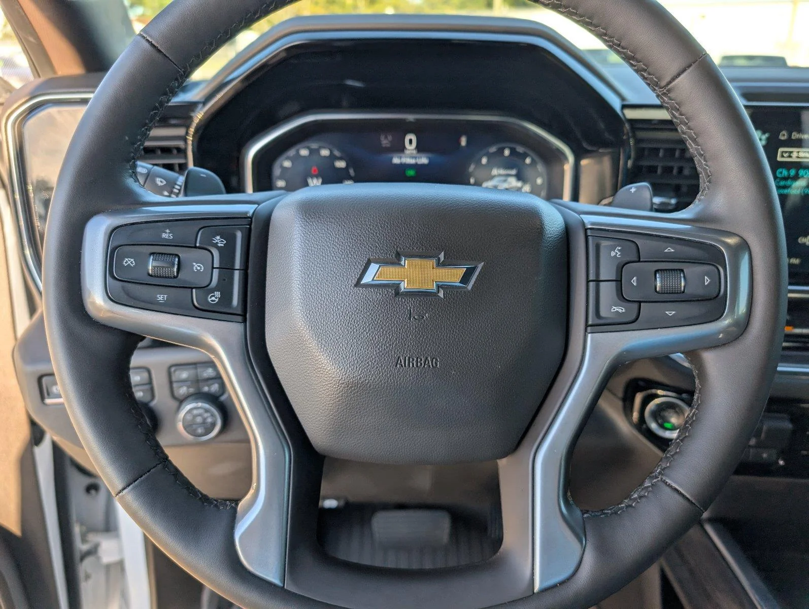 Used 2024 Iridescent Pearl Tricoat Chevrolet LTZ image 26