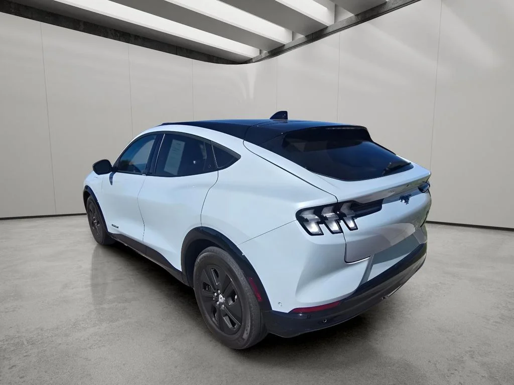 Used 2023 Space White Metallic Ford California Route 1 image 3
