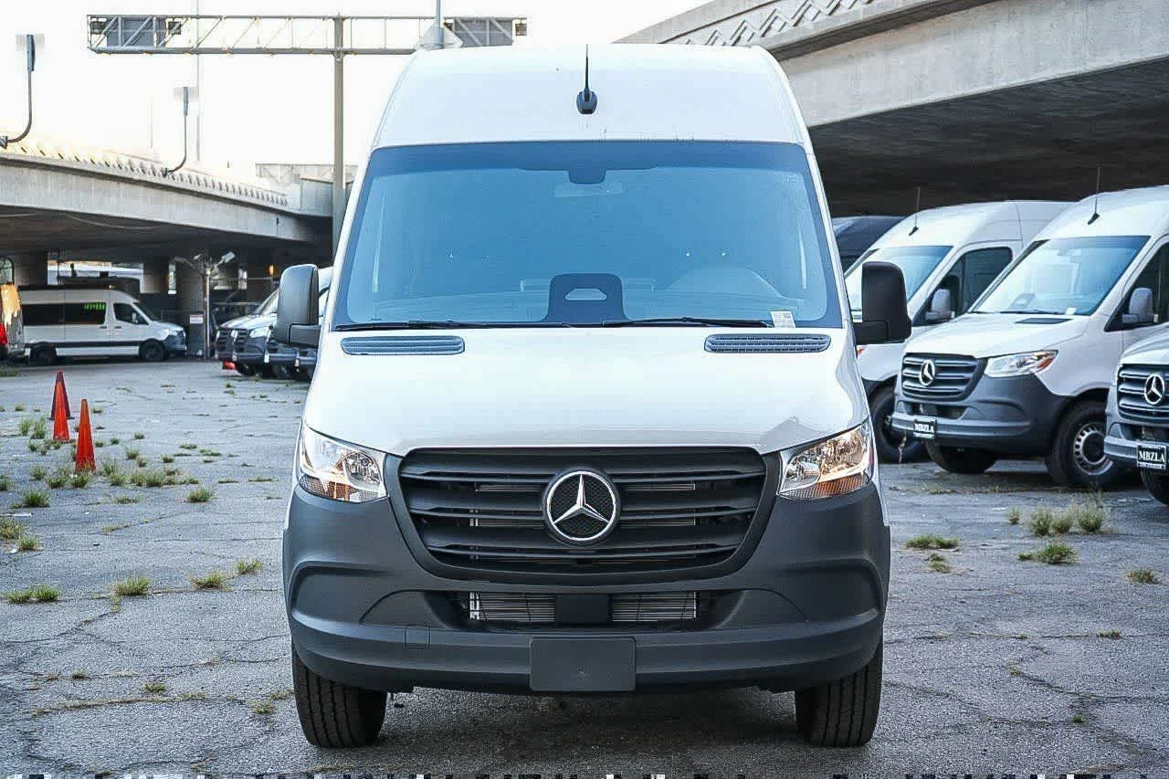 New 2026 Arctic White Mercedes-Benz Cargo 170WB High Roof RWD 2.0L I4 Diesel Turbo SO image 2