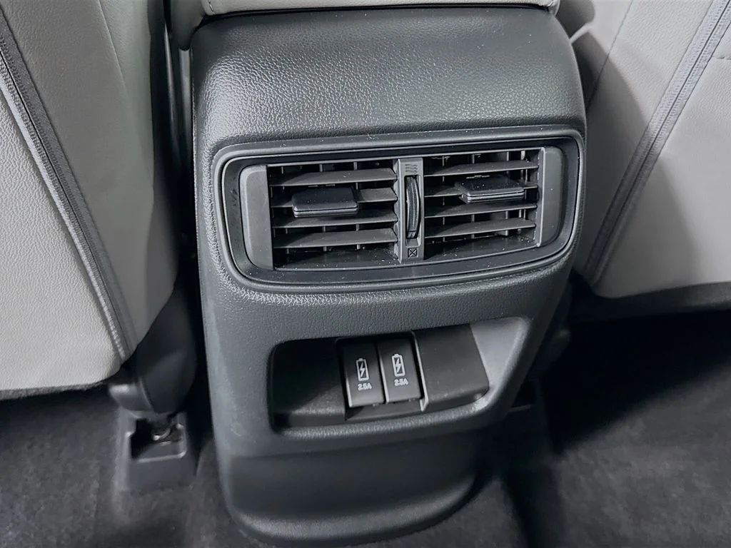 Used 2022  Honda EX-L image 23