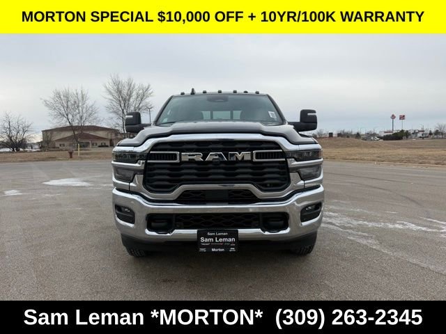 New 2026 Diamond Black Crystal Pearl-Coat Exterior Paint Ram Tradesman image 2