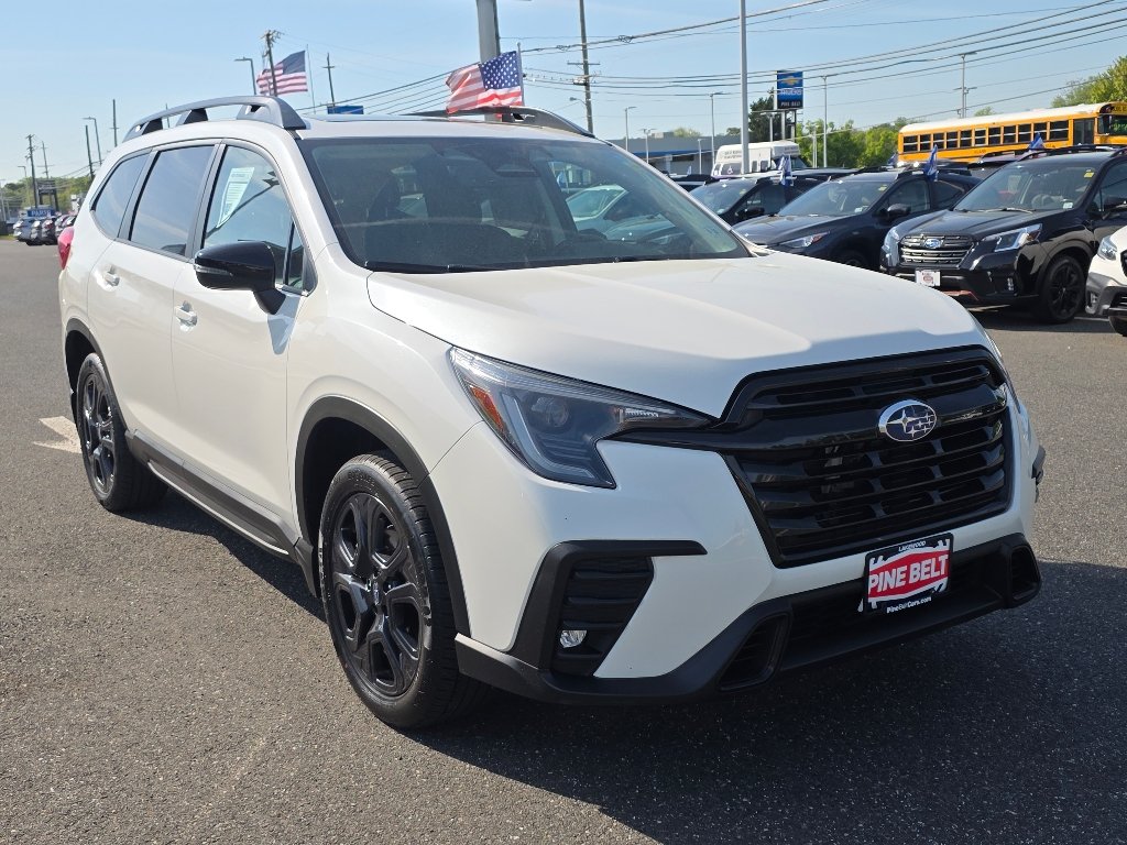 Used 2023 Crystal White Pearl Subaru Onyx Edition image 9