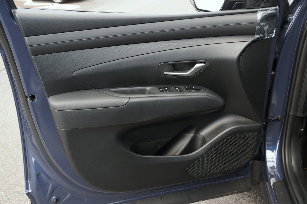 New 2026 Atlantis Blue Hyundai SE image 29