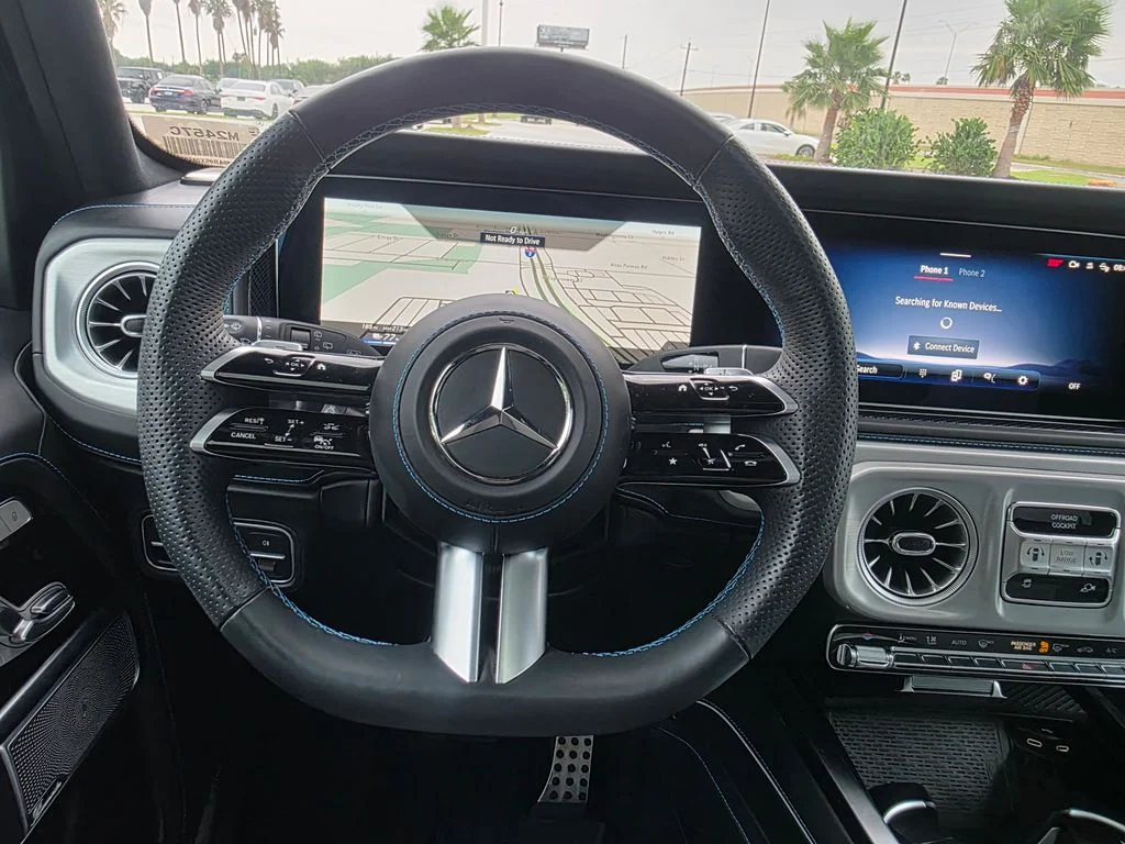 Used 2025 Gray Mercedes-Benz G 580 image 11