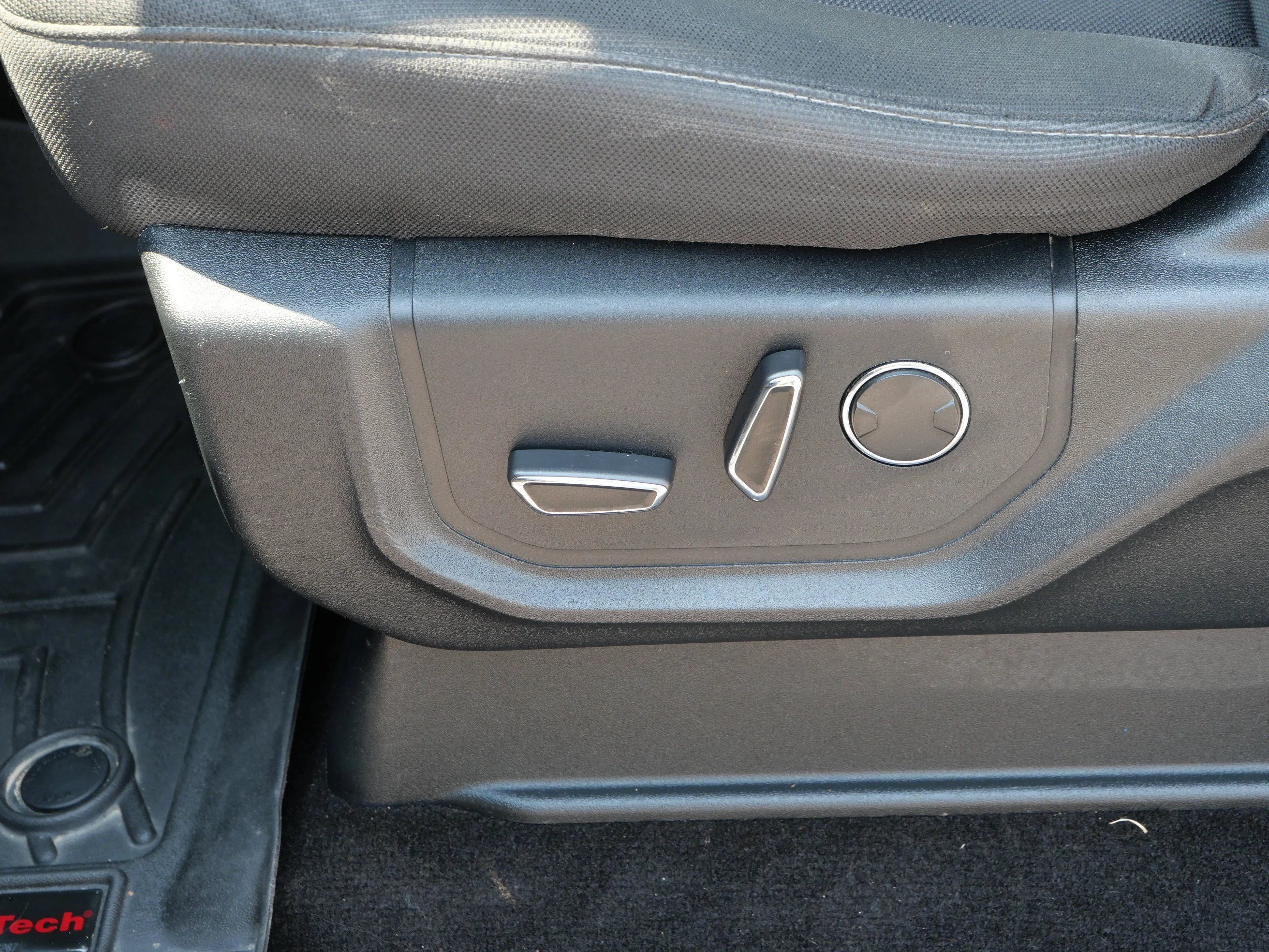 Used 2018 Ingot Silver Metallic Ford XLT image 19