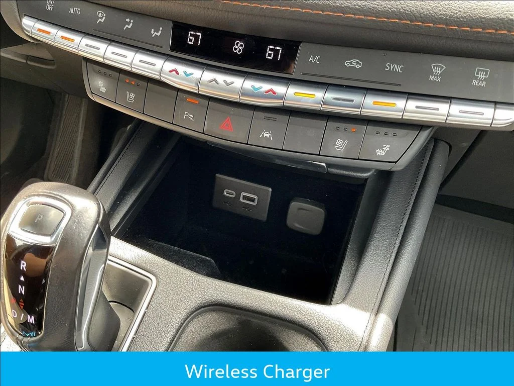 Used 2019 Red Cadillac Sport image 20