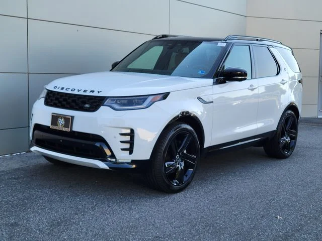 Certified Used 2025 White Land Rover Dynamic SE image 7