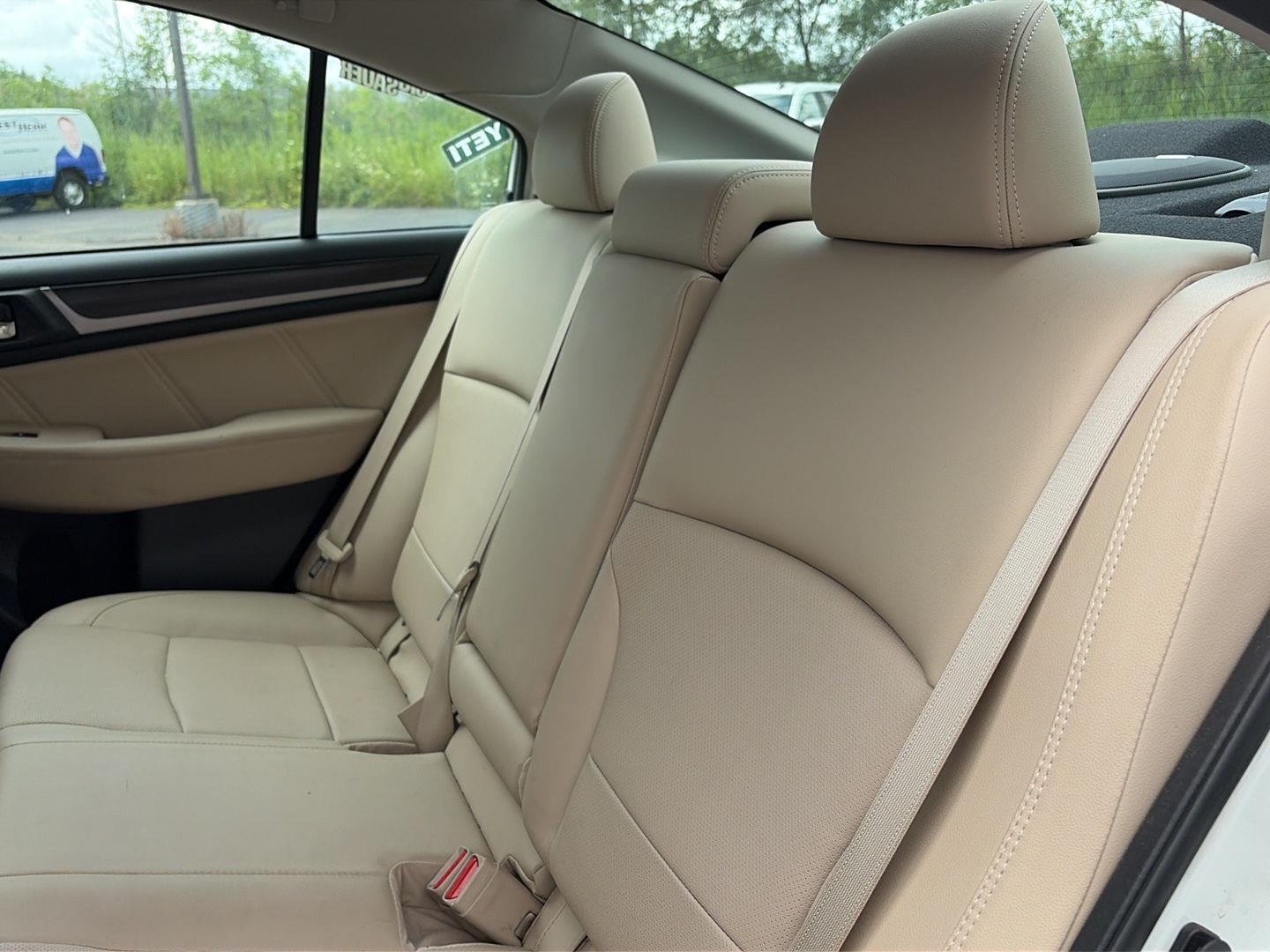 Used 2018 Crystal White Pearl Subaru Limited image 9