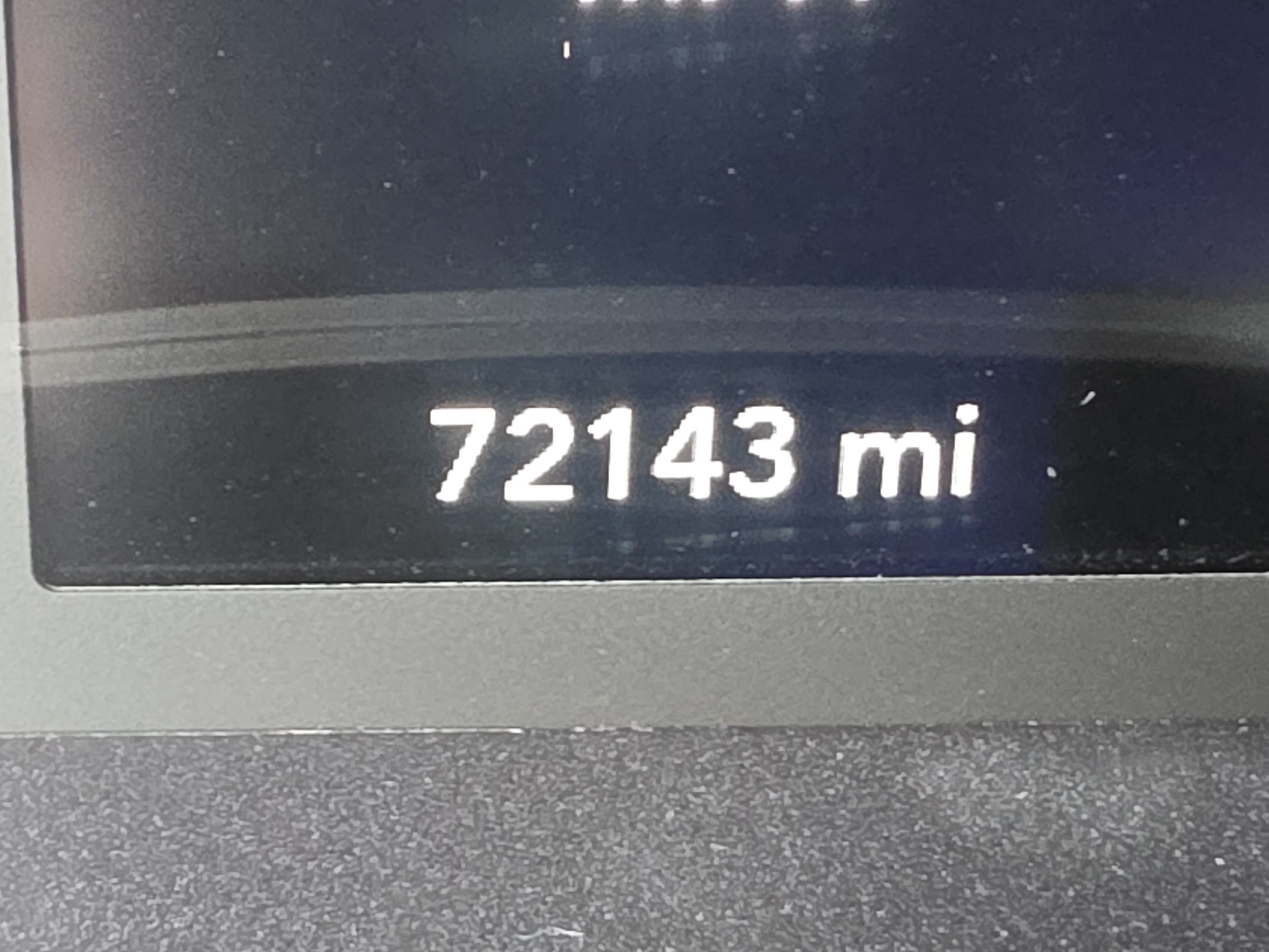Used 2023 Bright White Clearcoat Chrysler LX image 21