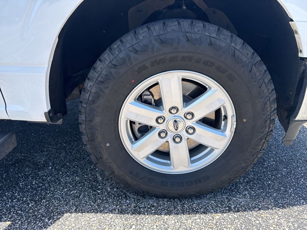 Used 2022 White Ford XLT image 23
