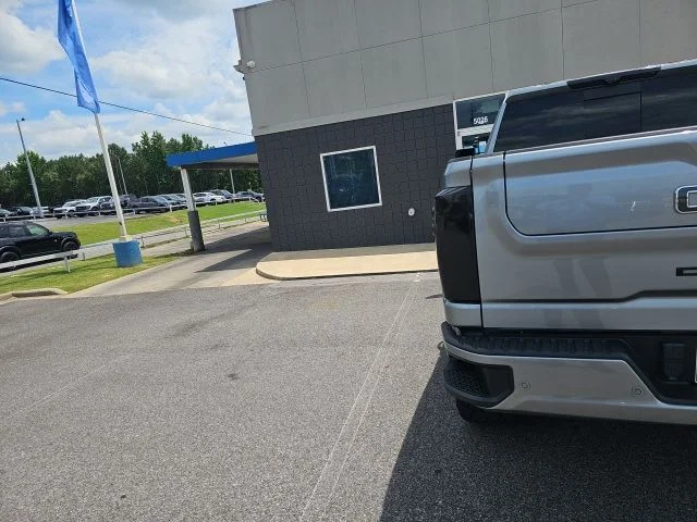 Used 2024 Gray GMC Denali Ultimate image 6