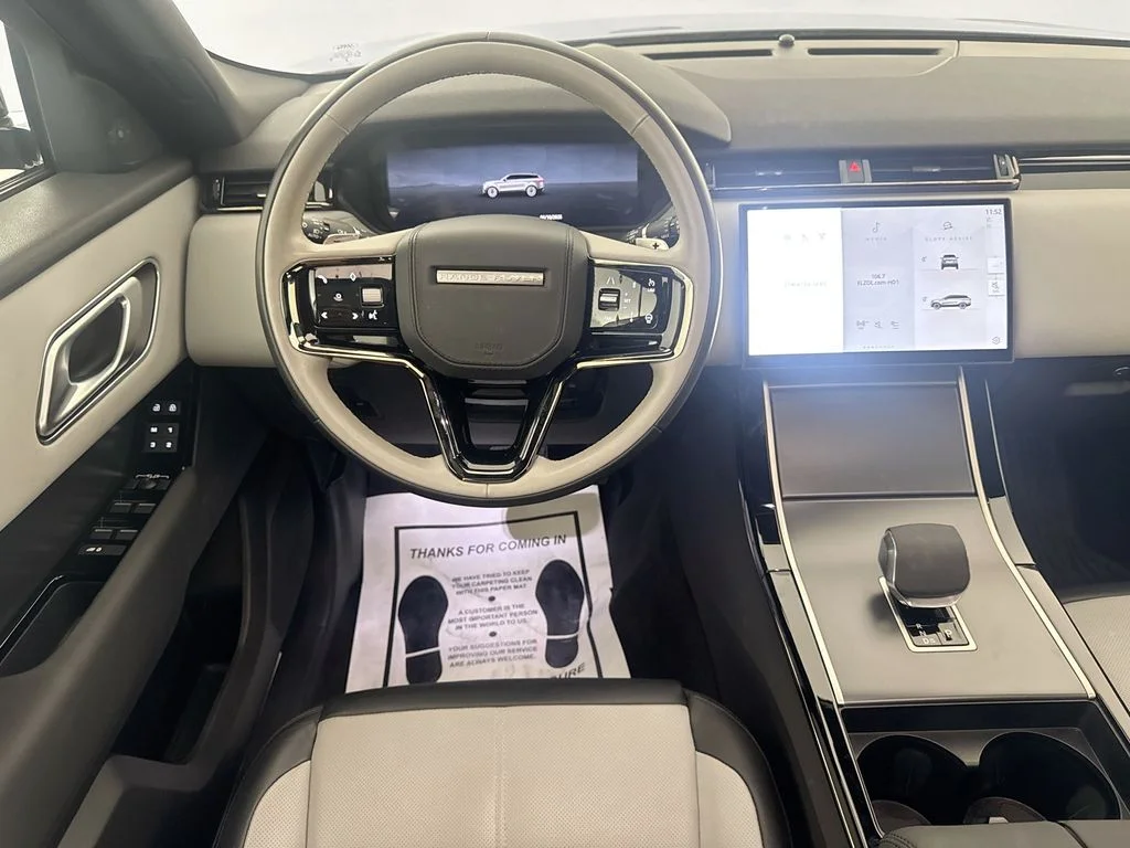 Certified Used 2026 Green Land Rover S image 23