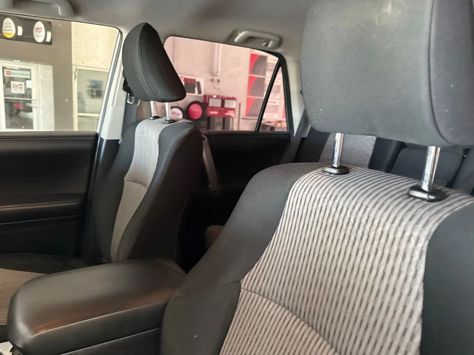 Used 2014 Silver Toyota SR5 image 15