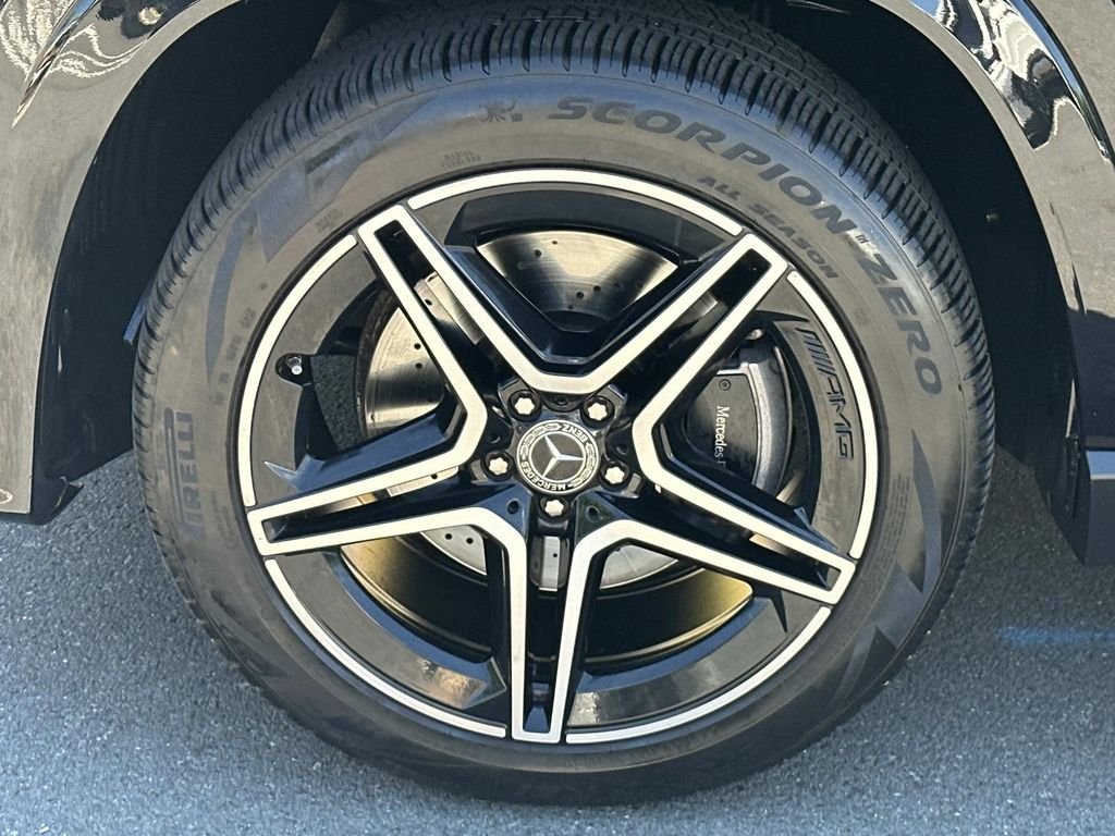Certified Used 2026 Black Mercedes-Benz GLS 450 image 9