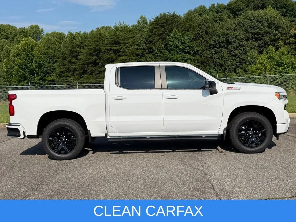 Used 2026 Summit White Chevrolet RST image 3