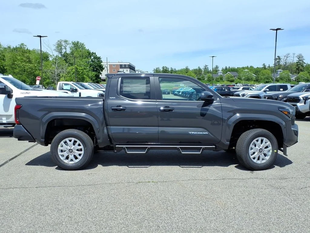 New 2026 Underground Toyota SR5 image 3